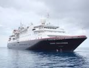 cruise ship